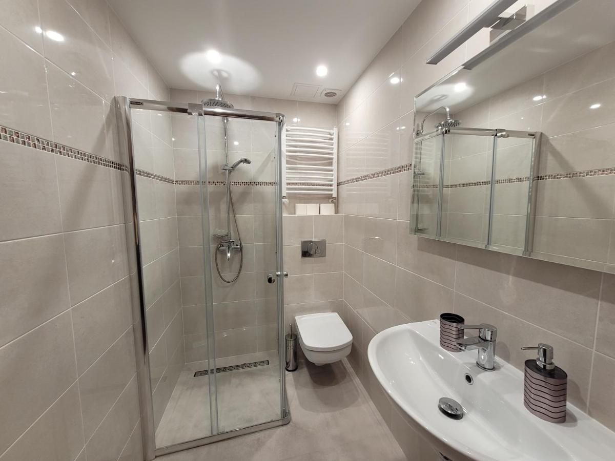 Nisko Zlote Pioro B&B 외부 사진